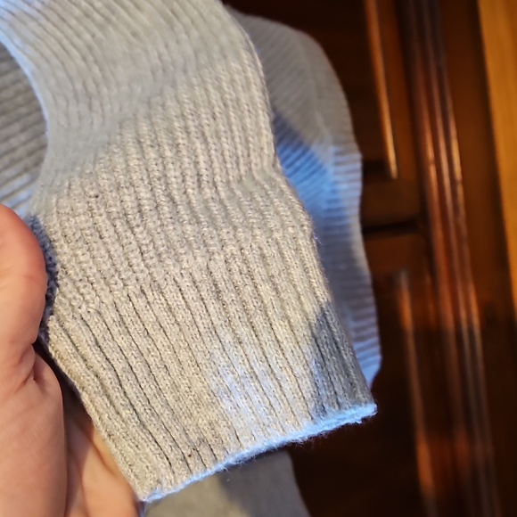 Talbots Sz M, Gray Cowl Neck Knit Sweater, Zipper Neck, NWOT! - Picture 4 of 9